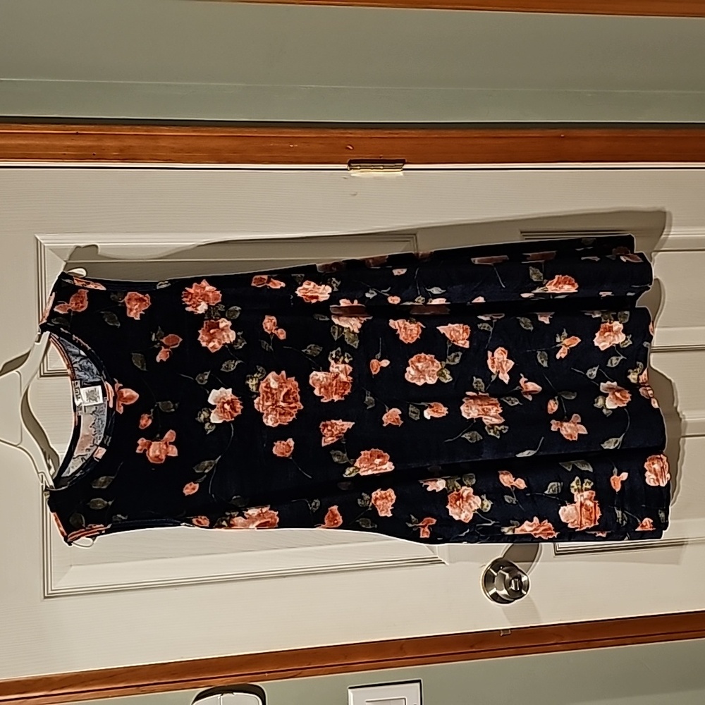 NwT Honey And Lace navy tank dress with pockets velvet feel Suze M